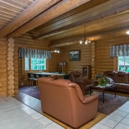 Holiday home Hiidenlinna By Interhome